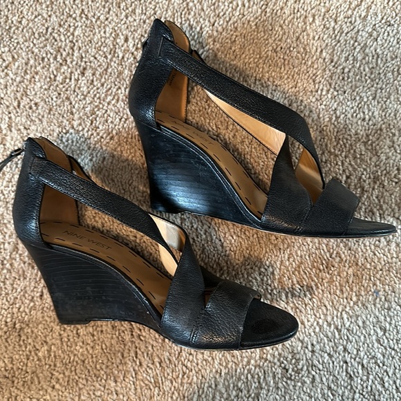 Nine West Wedges - Picture 3 of 3